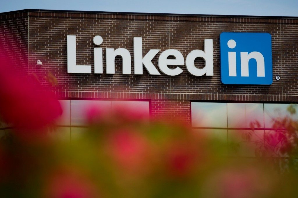 LinkedIn cuts 716 jobs in China, kills app in deepening pullout - Vimarsana News