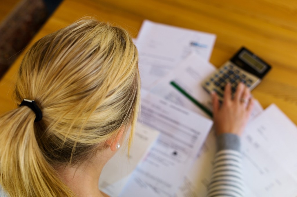Consumers use costly credit to make ends meet – FirstRand - Vimarsana News
