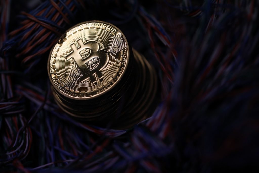Bitcoin surges to $40 000 - Vimarsana News