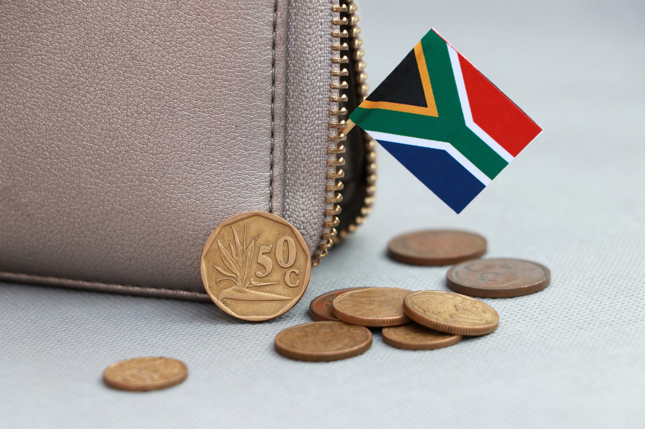 Weaker discretionary spending will hurt businesses and weigh on economic growth, particularly because consumer spending has been supporting the SA economy. Image: AdobeSstock