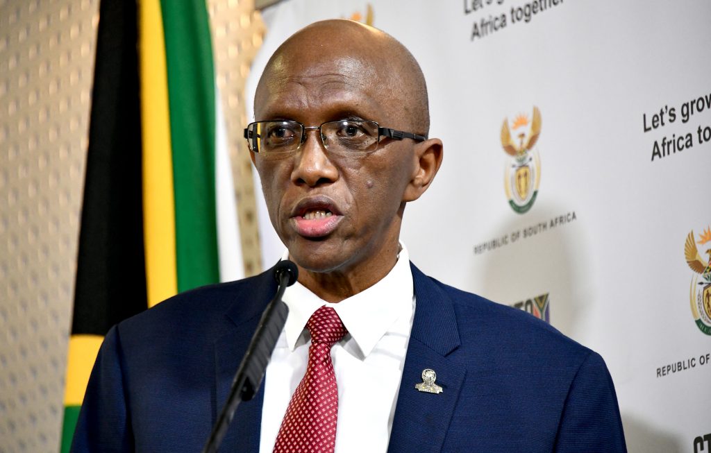 Makwetu Flags Uif Ters Sassa Benefits Paid To Government Officials Moneyweb
