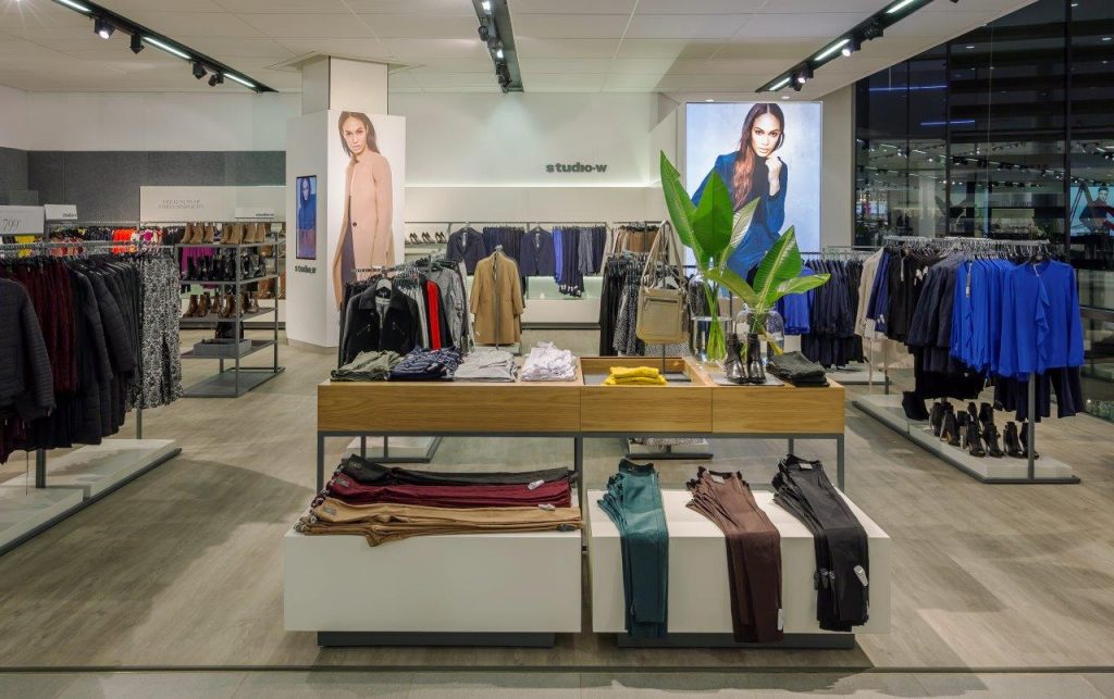 Woolworths fashion business returns to sales growth, shares rise Moneyweb