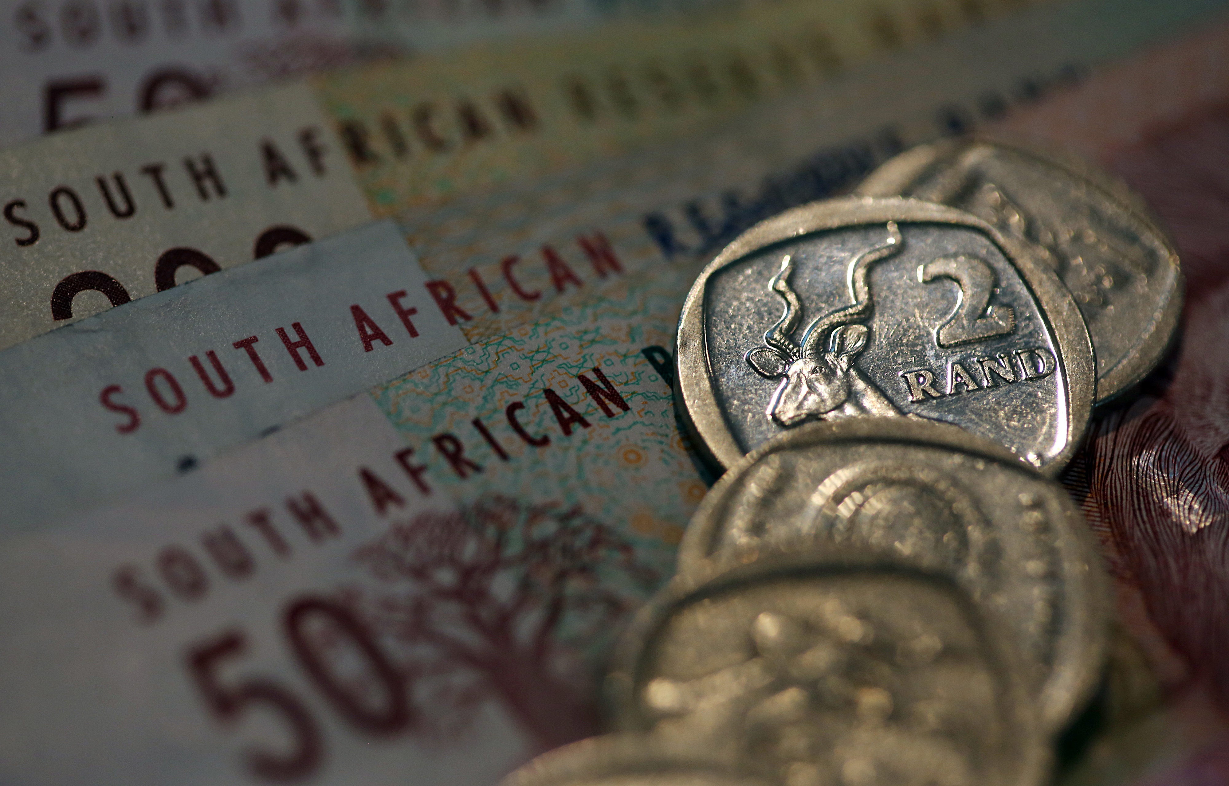www.moneyweb.co.za