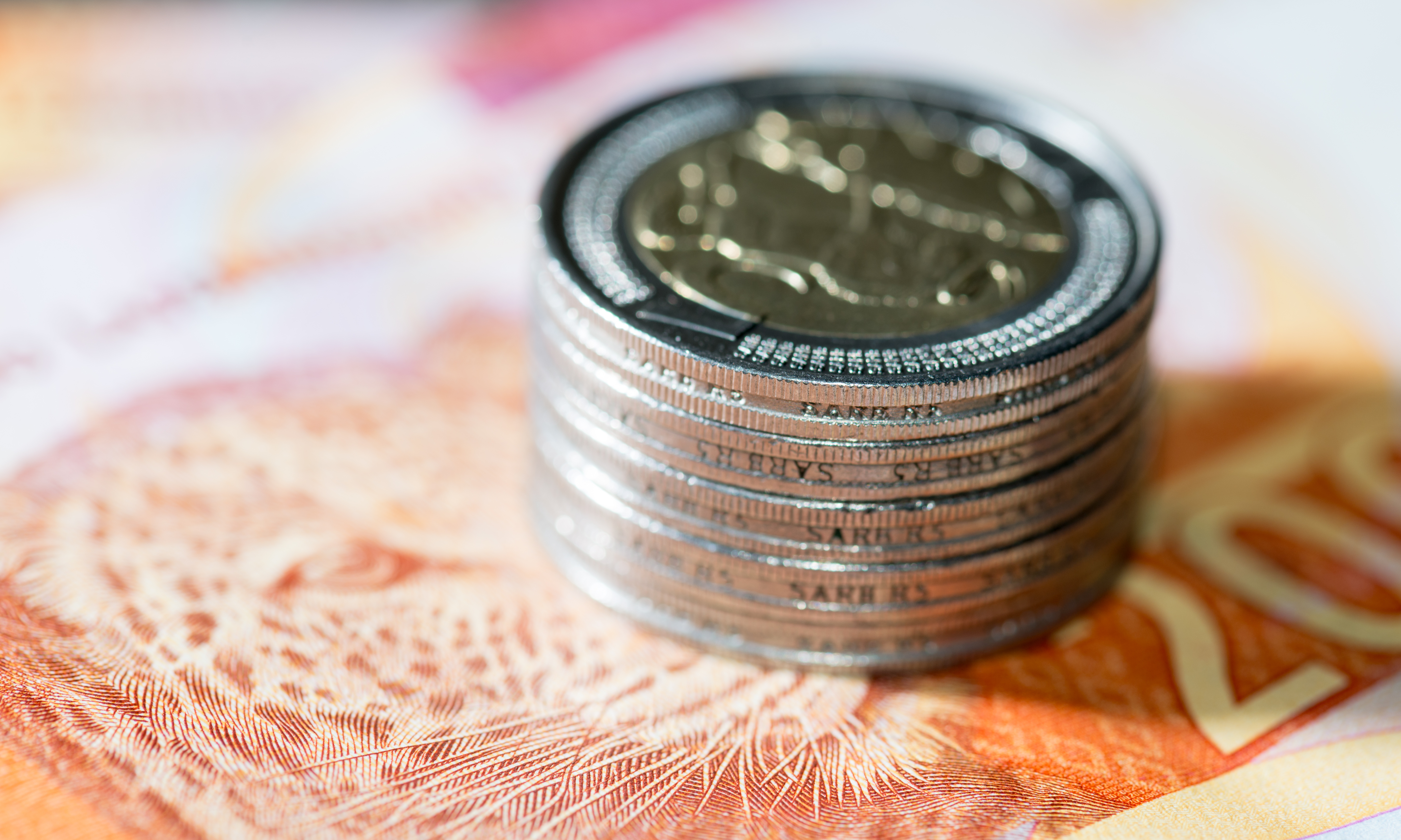 Rand on the up, Datatec’s update and tech stocks rally - Moneyweb