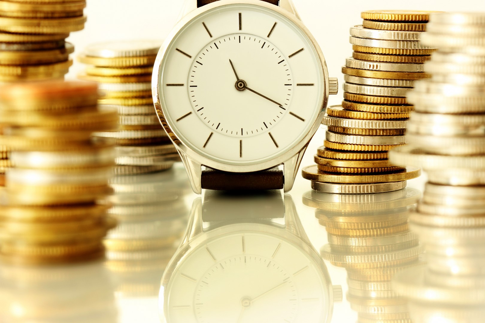 Turn your R100 a month into R20 million - Moneyweb