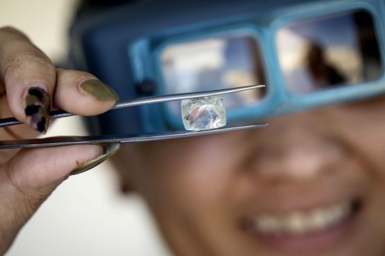 Marine-sourced stones are important to customers looking for higher value diamonds. De Beers’s Namibian unit sold its diamonds for $528 a carat last year. Picture: Simon Dawson/Bloomberg