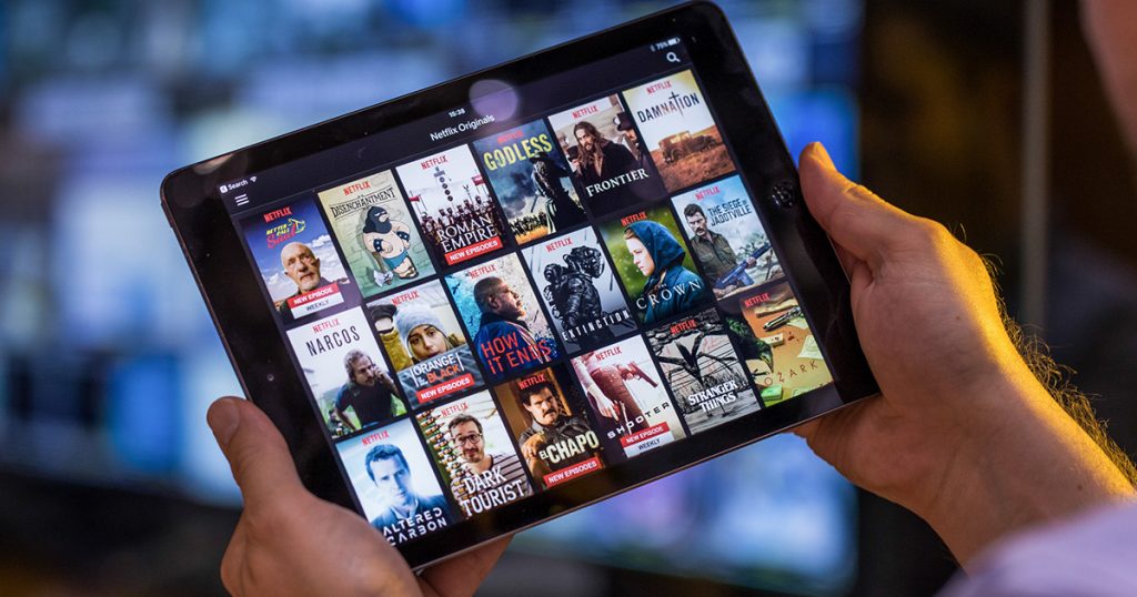 Netflix shares sink most since 2012 in flurry of downgrades - Vimarsana News
