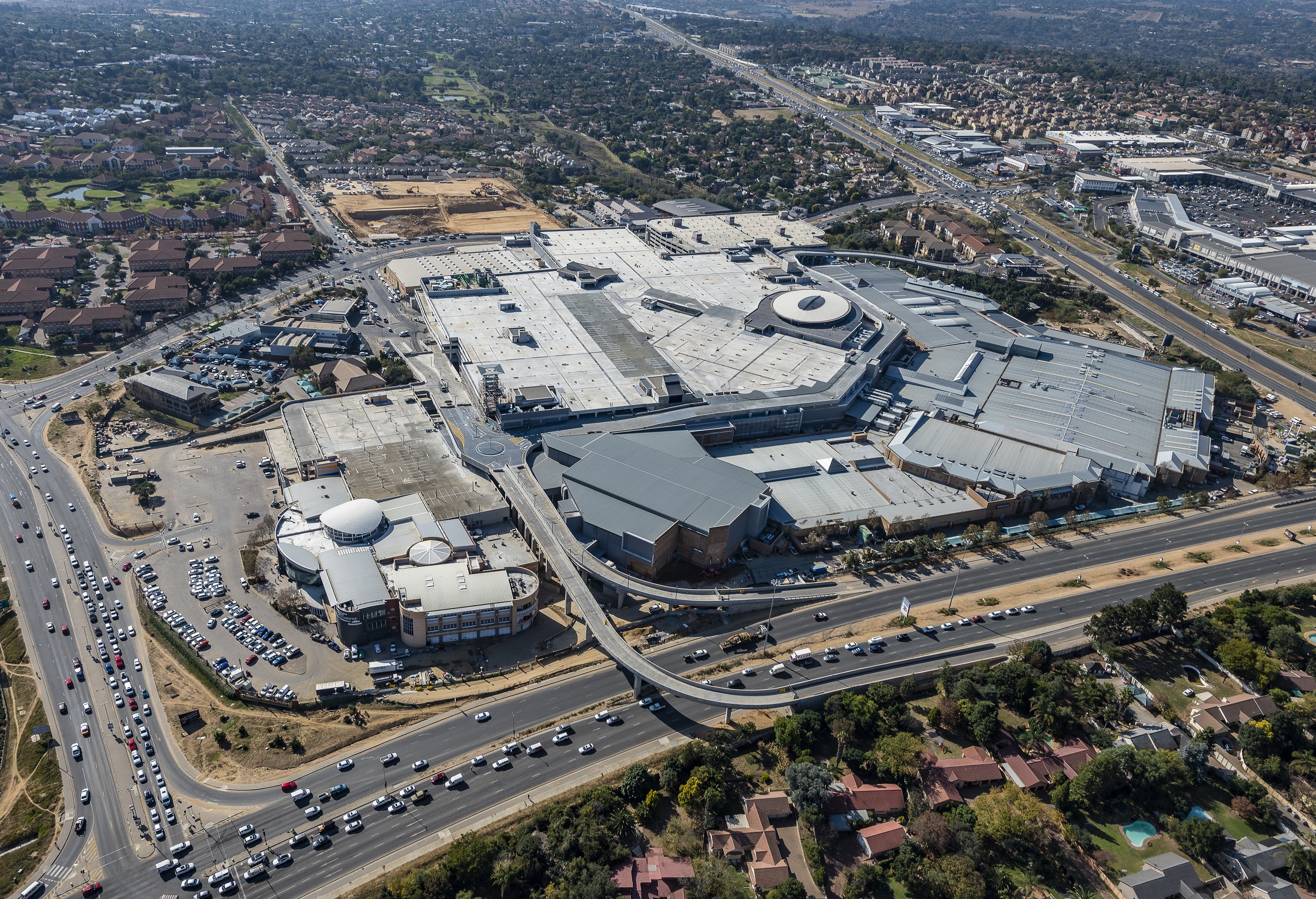 Accelerate offloads Fourways land and attached BWM dealership