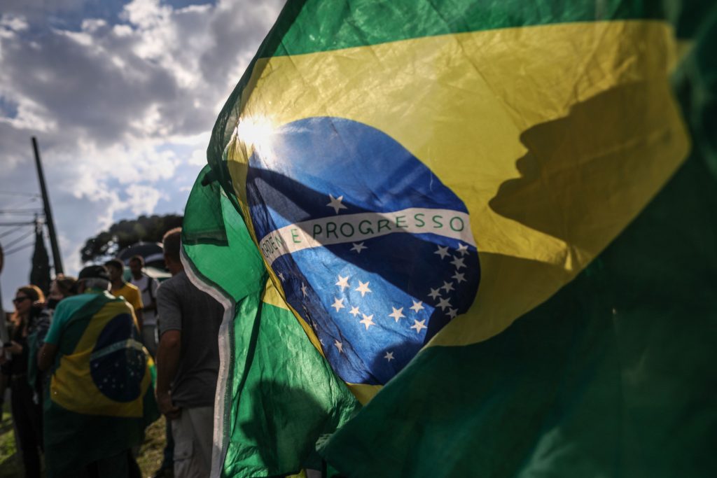 Economists laugh off South America's common currency idea - Vimarsana News