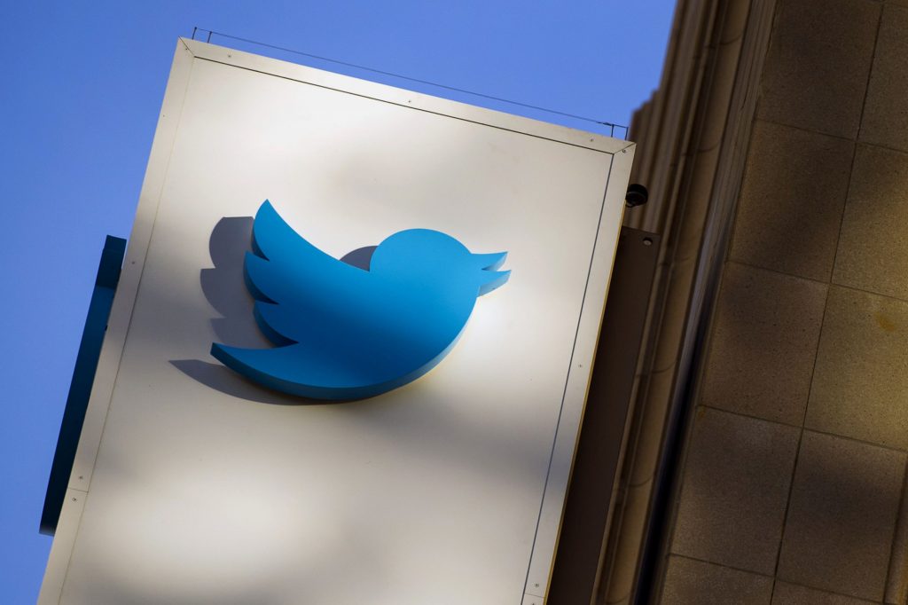 Musk buys 9.2% of Twitter, but will he realise the growth implied in the share price? - Vimarsana News