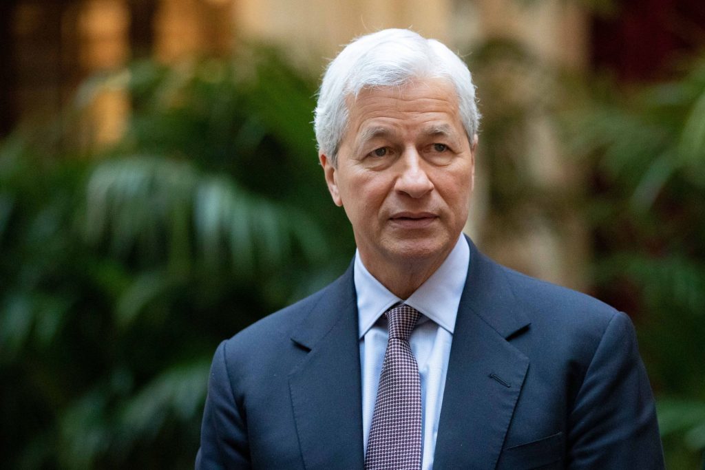Jamie Dimon criticises central banks for getting forecasts wrong - Vimarsana News