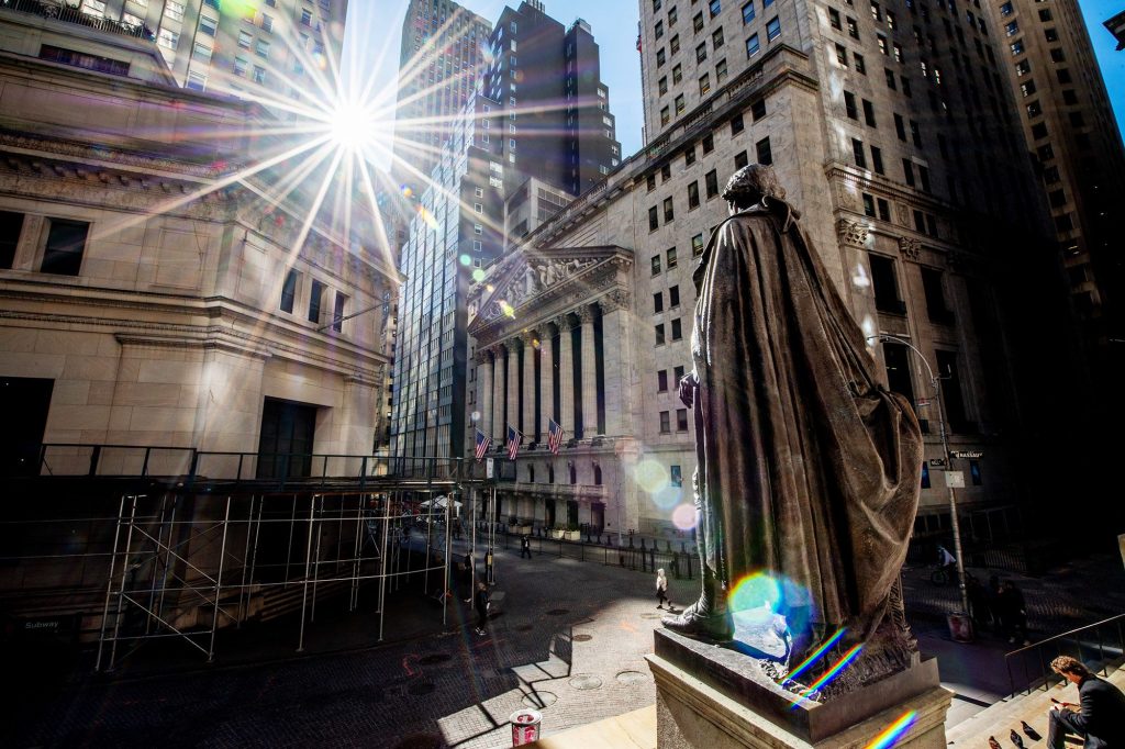Wall Street is the most bullish on stocks in almost two decades - Vimarsana News