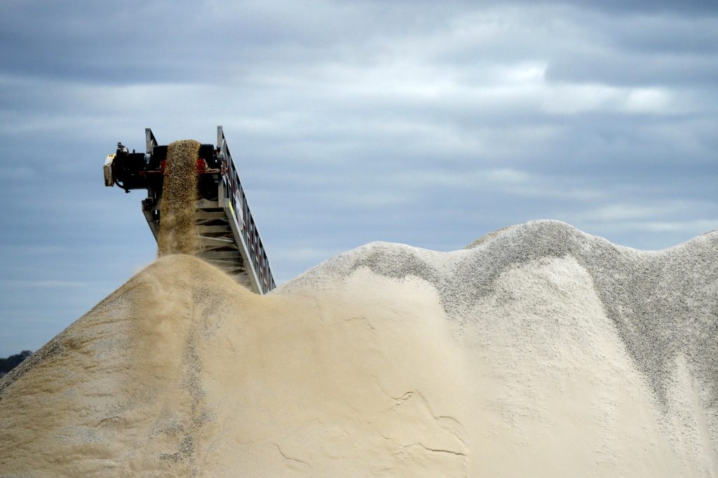 Exploring the world of global lithium mining ETFs - Vimarsana News