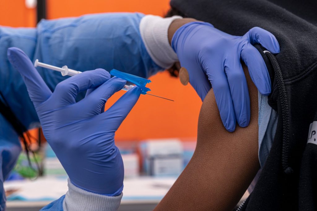 Low Covid vaccination rates coming back to haunt SA - Vimarsana News