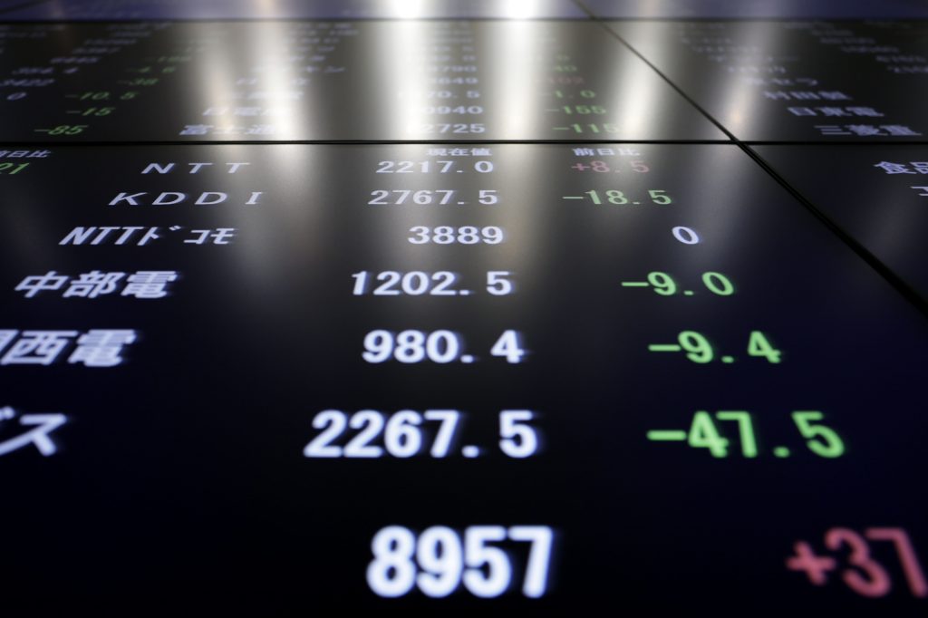 Asian stocks, US futures up as Apple eases gloom: markets wrap - Vimarsana News