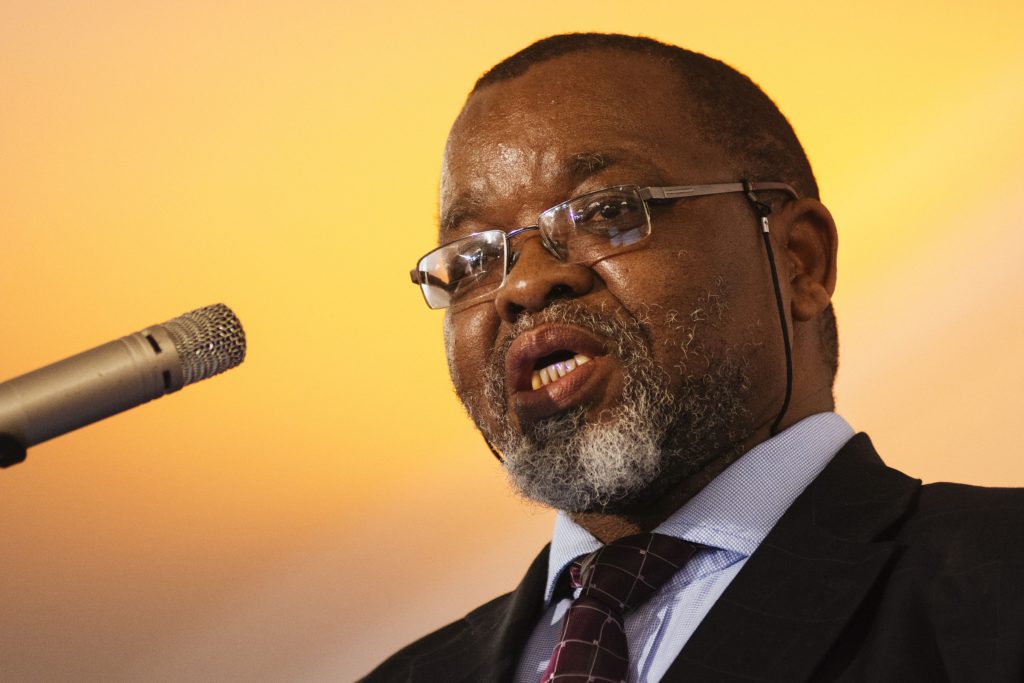 Mantashe punts 60-day SA oil reserve policy