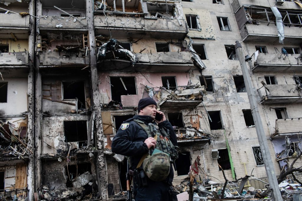 US, Europe cut some Russian banks from SWIFT: Ukraine update - Vimarsana News