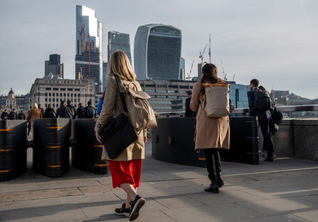 UK sets gender, ethnicity targets for executives, boards - Vimarsana News