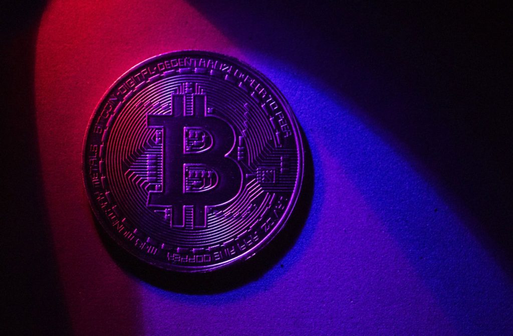 Cryptocurrencies drop anew as TerraUSD's woes cloud the outlook - Vimarsana News