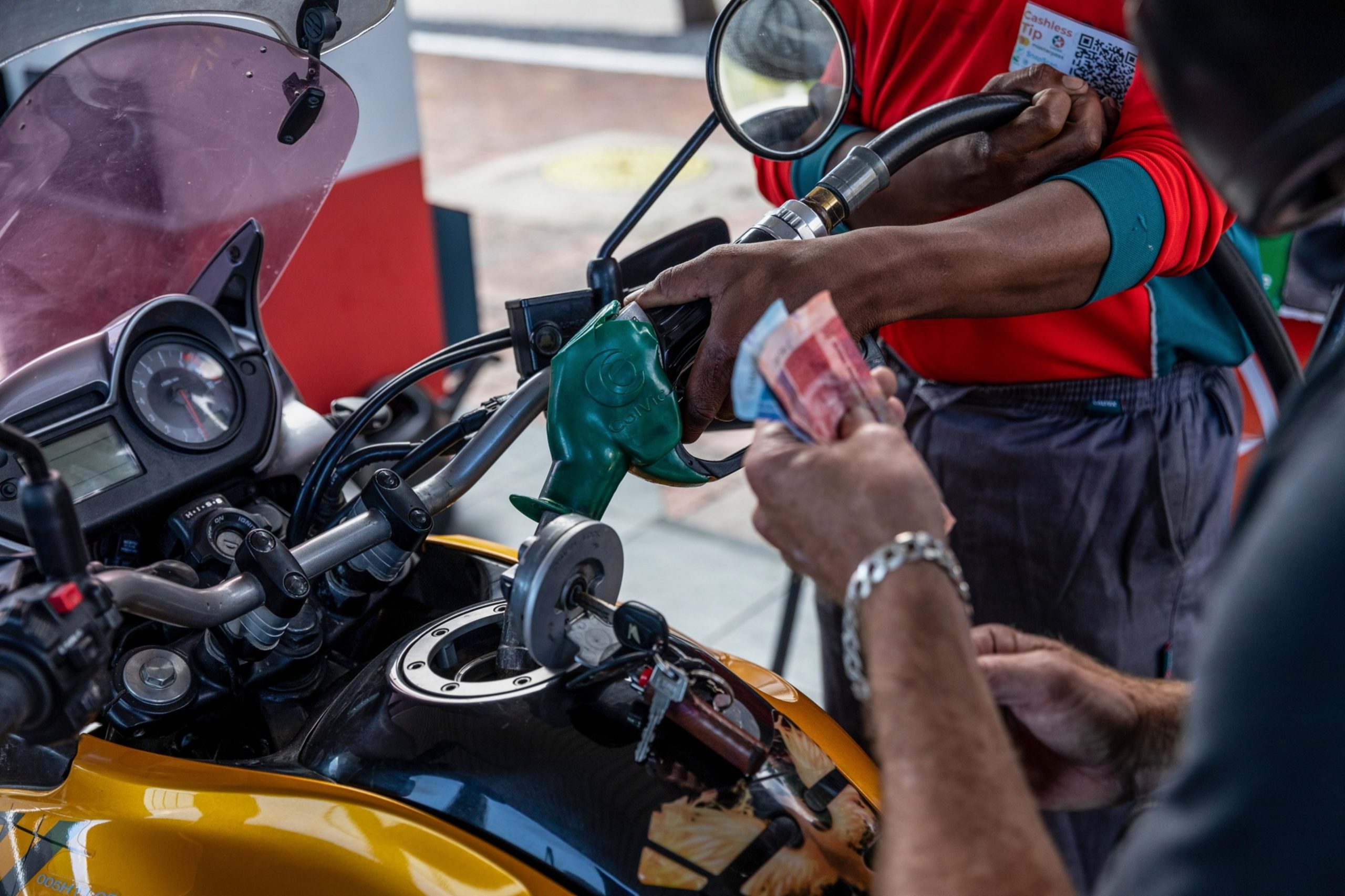 Petrol and diesel could fall by over R2 a litre in September - Moneyweb