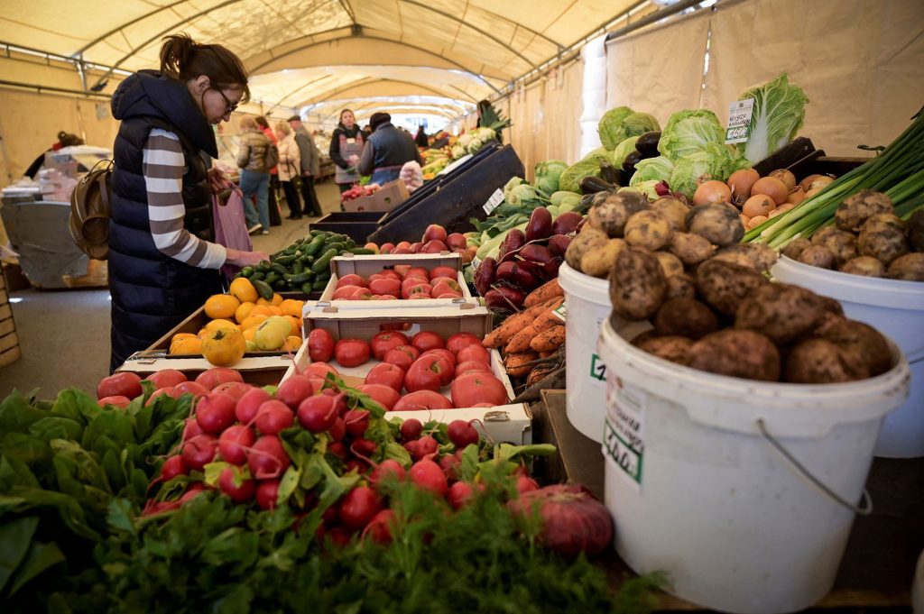 Russian inflation slows after spike and likely clinches rate cut - Vimarsana News