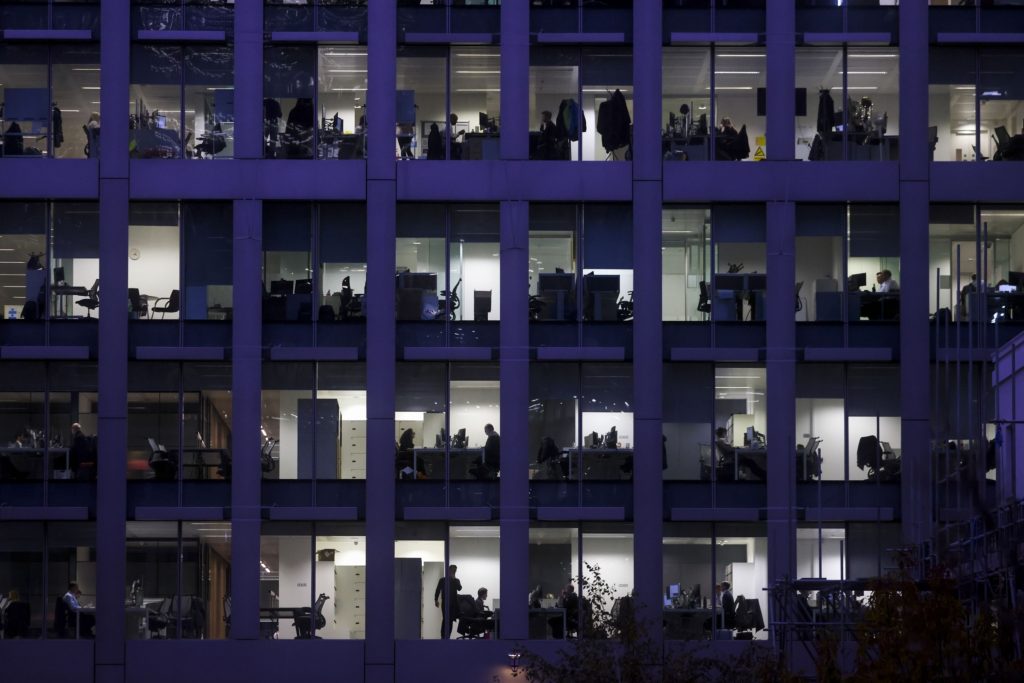 UK towns to be swamped by redundant office space post Covid - Vimarsana News