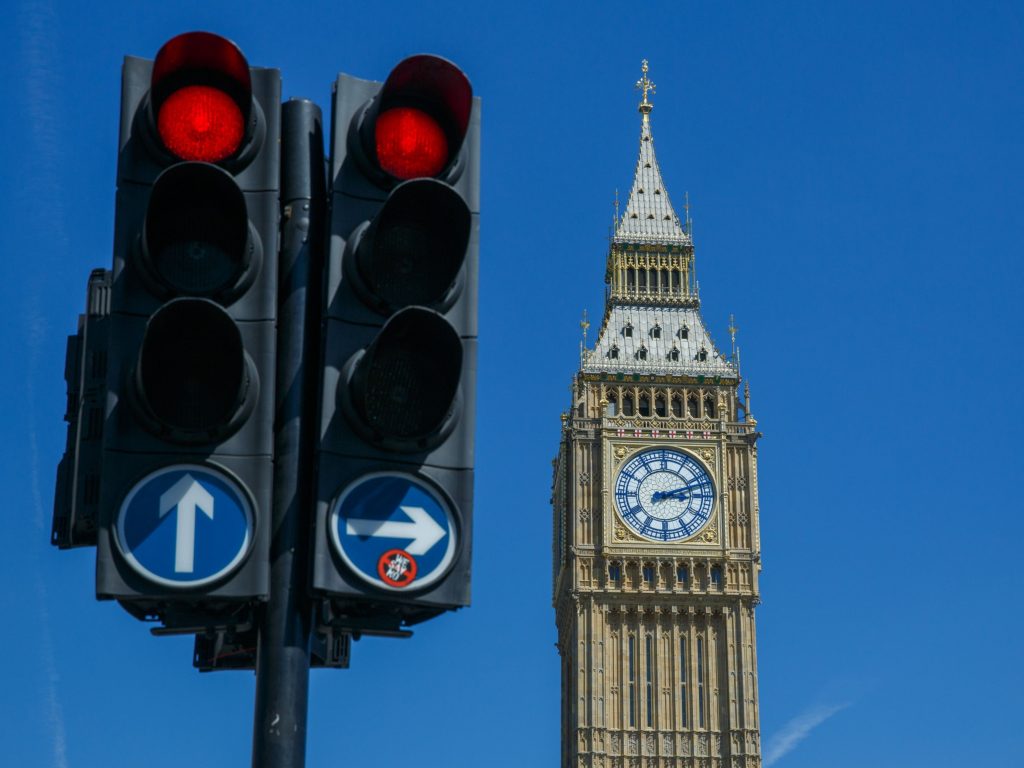 UK looks to scrap banker bonus cap to boost City of London - Vimarsana News