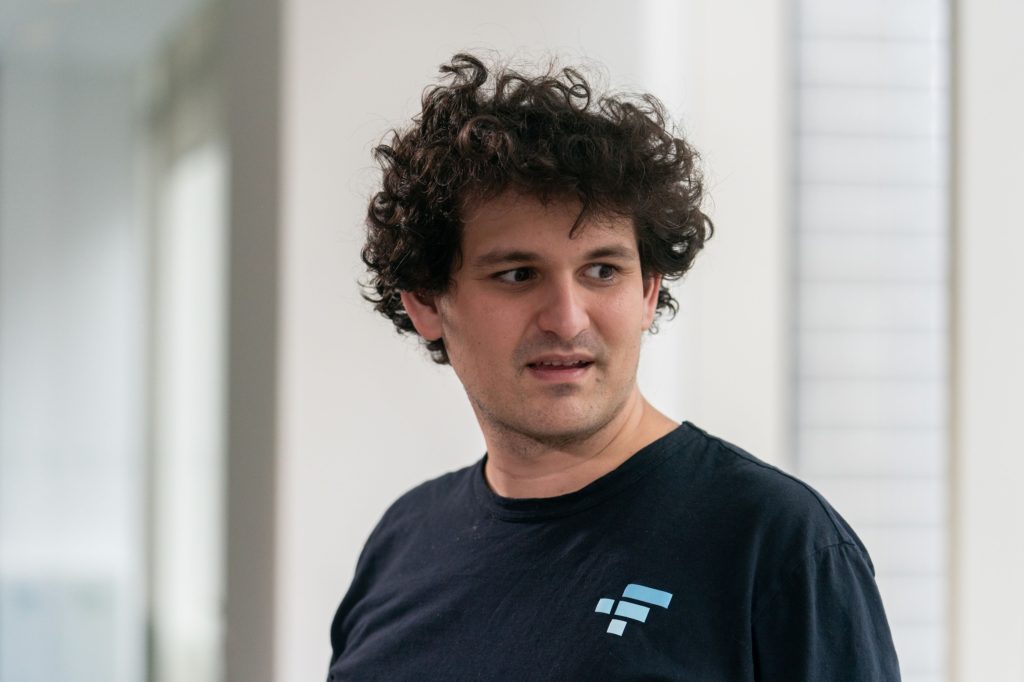 Just who is Sam Bankman-Fried, founder of now collapsed FTX? - Vimarsana News