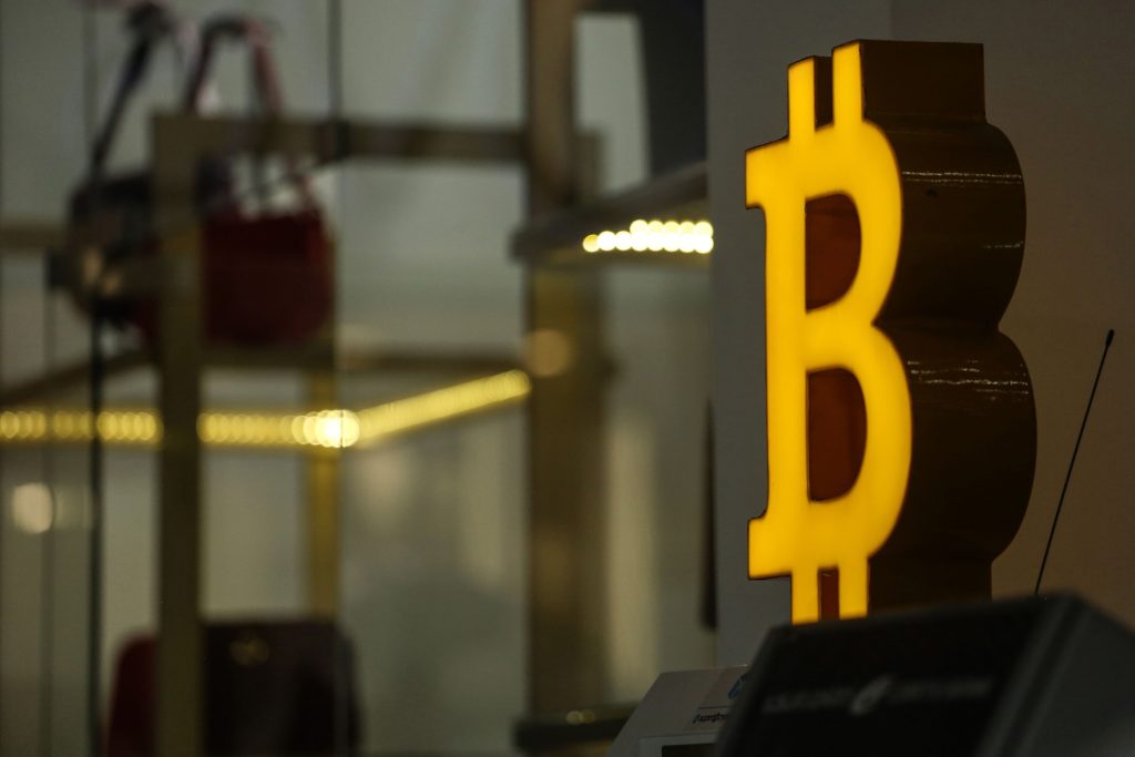 Bitcoin breaks away from stocks in 50% surge defying macro peril - Vimarsana News