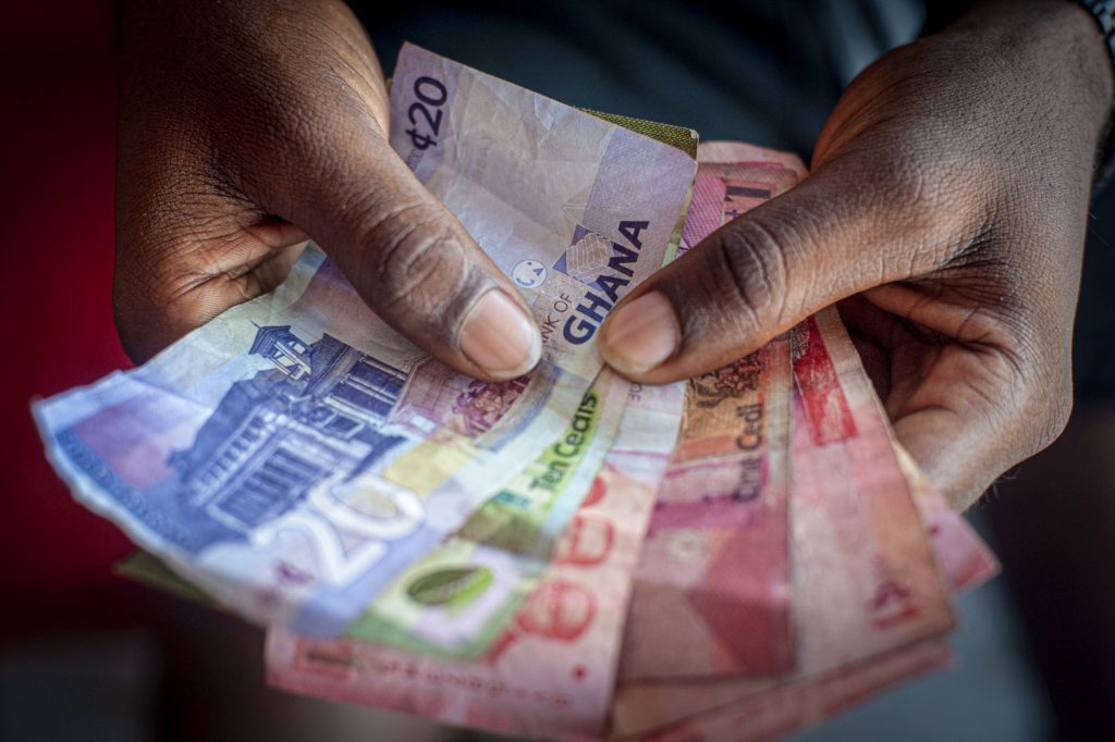 Ghana misses restructuring target in blow to ailing currency - Vimarsana News