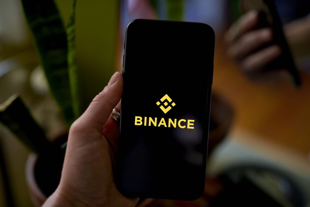 Binance is a 'hotbed' of iIllegal activity, bipartisan US senators allege - Vimarsana News