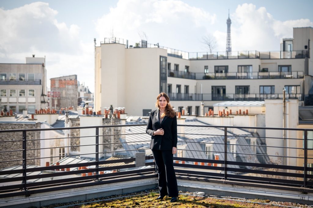 Banks betting on Paris say there really is life after London - Vimarsana News