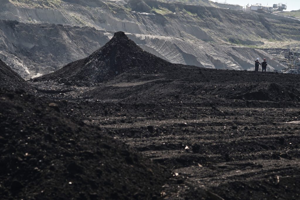 Europe's unused coal heads to new shores in post-crisis glut - Vimarsana News