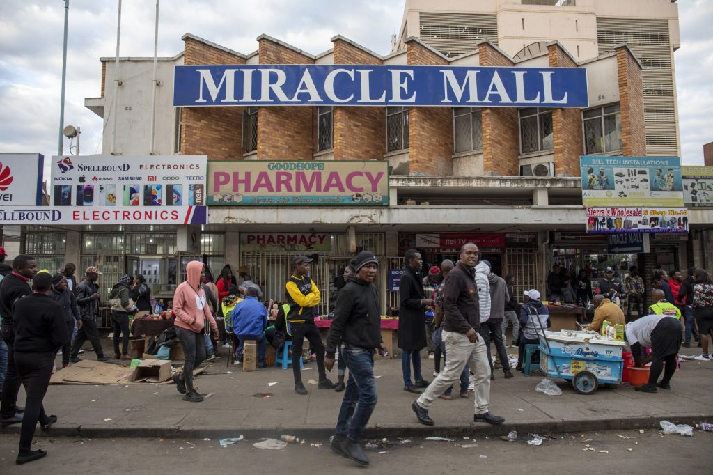 Belarus group to kick-start Zimbabwe carbon exchange, Zuma says - Moneyweb