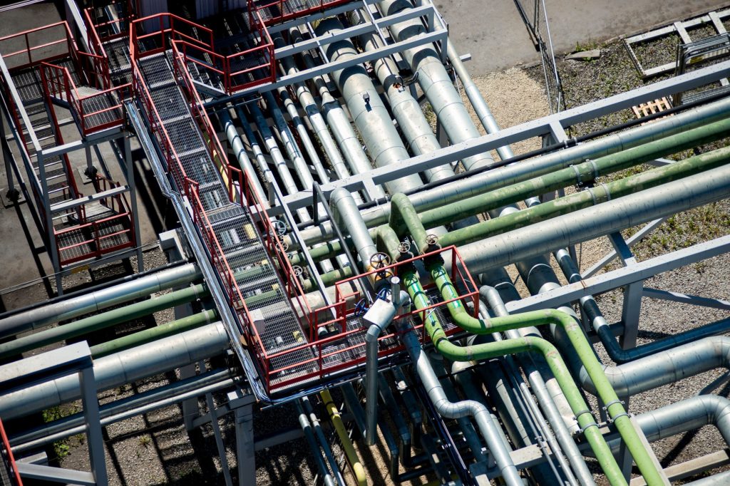 Oil's push toward $90 lifted from physical markets all over - Vimarsana News
