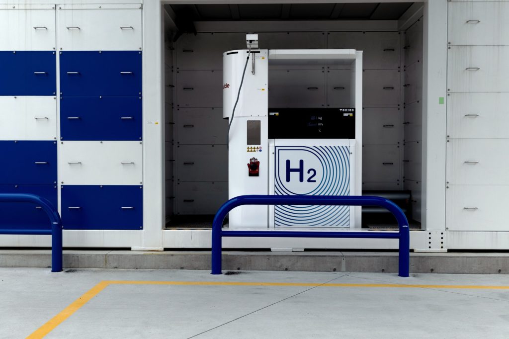 Namibia hydrogen plans may boost GDP by third, central bank says - Moneyweb