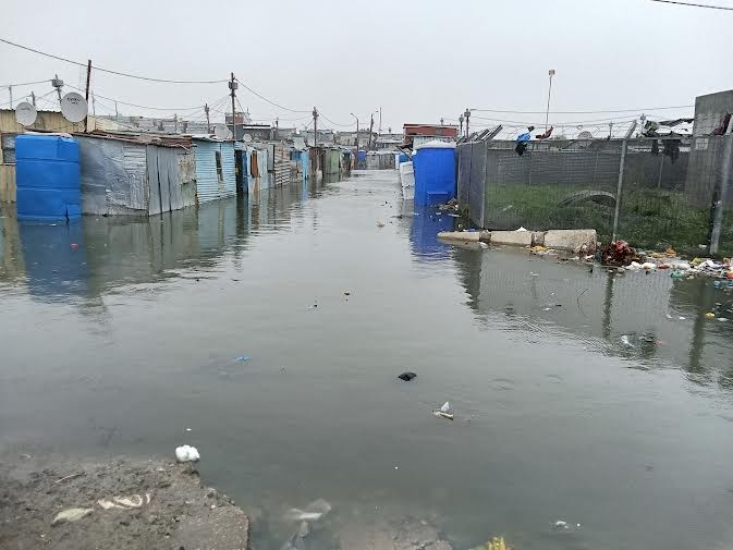 Storms batter the Western Cape - Vimarsana News