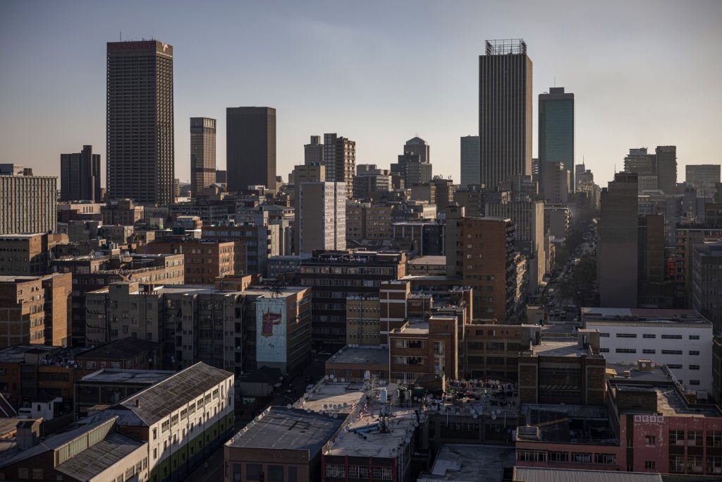 Allan Gray prefers South Africa's beaten-down stocks over bonds - Vimarsana News