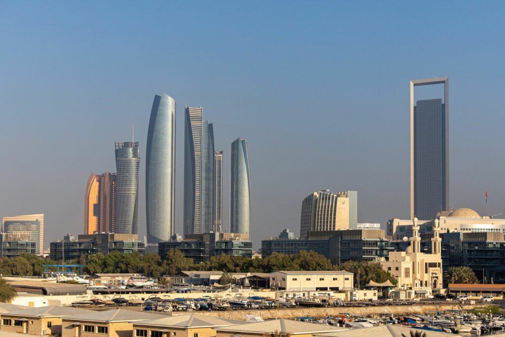 Crackdown-hit crypto industry sets sights on Abu Dhabi - Vimarsana News