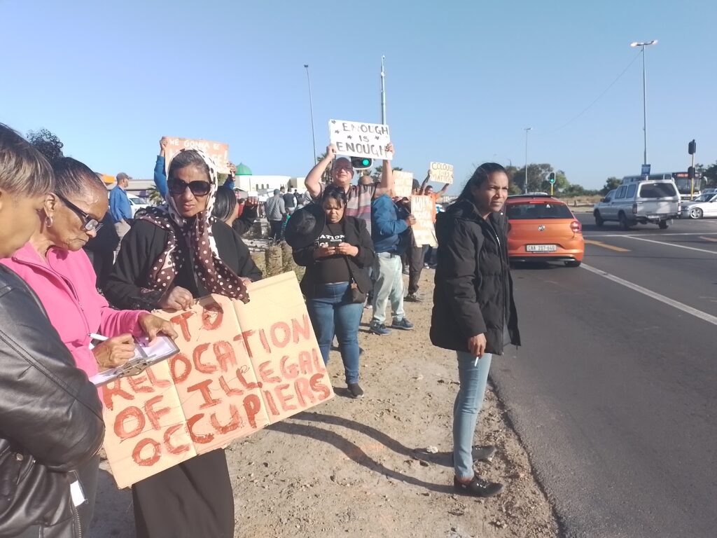 Mother City flooded with comments over relocation of railway occupiers - Vimarsana News