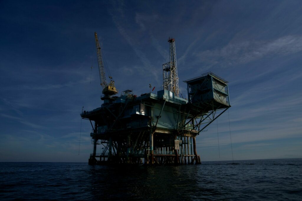 Oil extends drop as surge in US crude inventories clouds outlook - Moneyweb