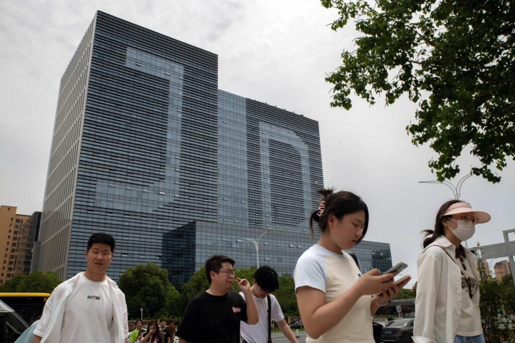 Alibaba spurs price war in cloud computing with steep cuts - Vimarsana News