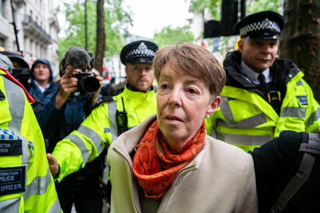 Former post office boss accused of knowing about IT glitches - Moneyweb