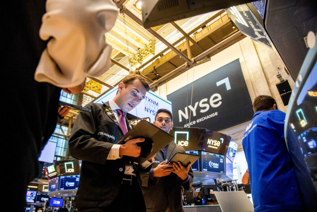 Lush Us Stocks Steady As Traders Await Hormuz Progress: Markets Wrap Wallpaper in 4K Lush Us Stocks Steady As Traders Await Hormuz Progress: Markets Wrap Wallpaper in 4K