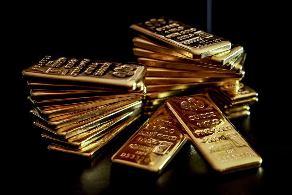 Gold declines as Trump tariff shock sparks selloff from record - Moneyweb