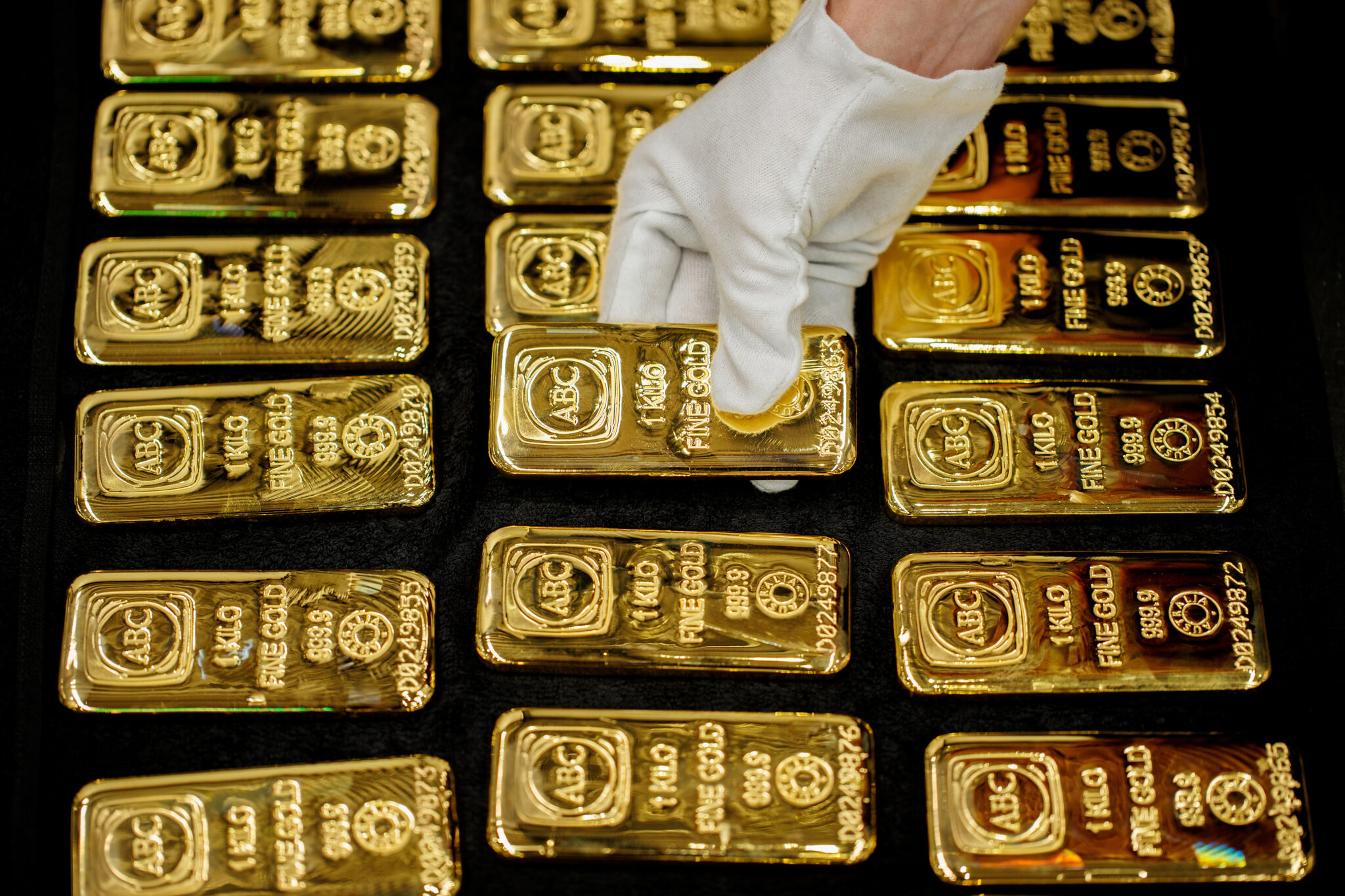 Gold holds gain as soft US data bolster bets on Fed rate cuts - Moneyweb