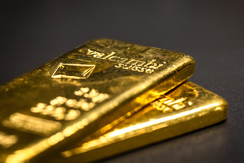 Gold steadies as Trump’s tariff demands offset stronger dollar - Moneyweb
