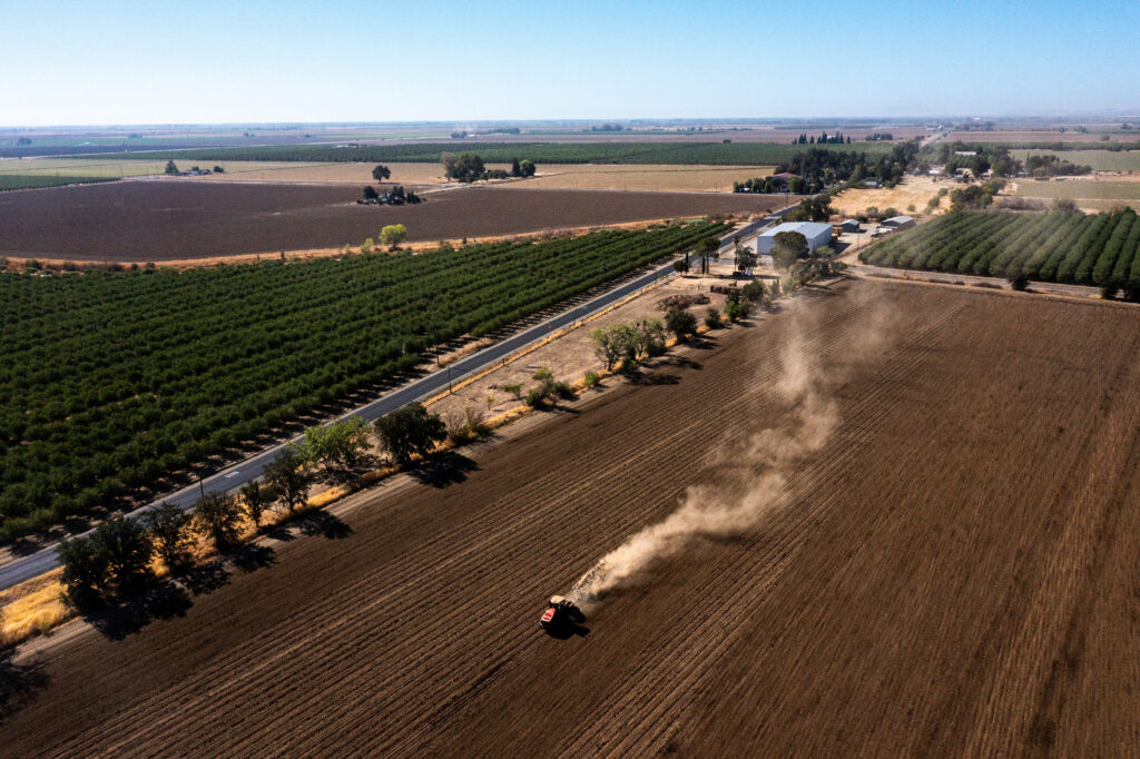 It’s all as clear as mud for 409 farmers in Zimbabwe