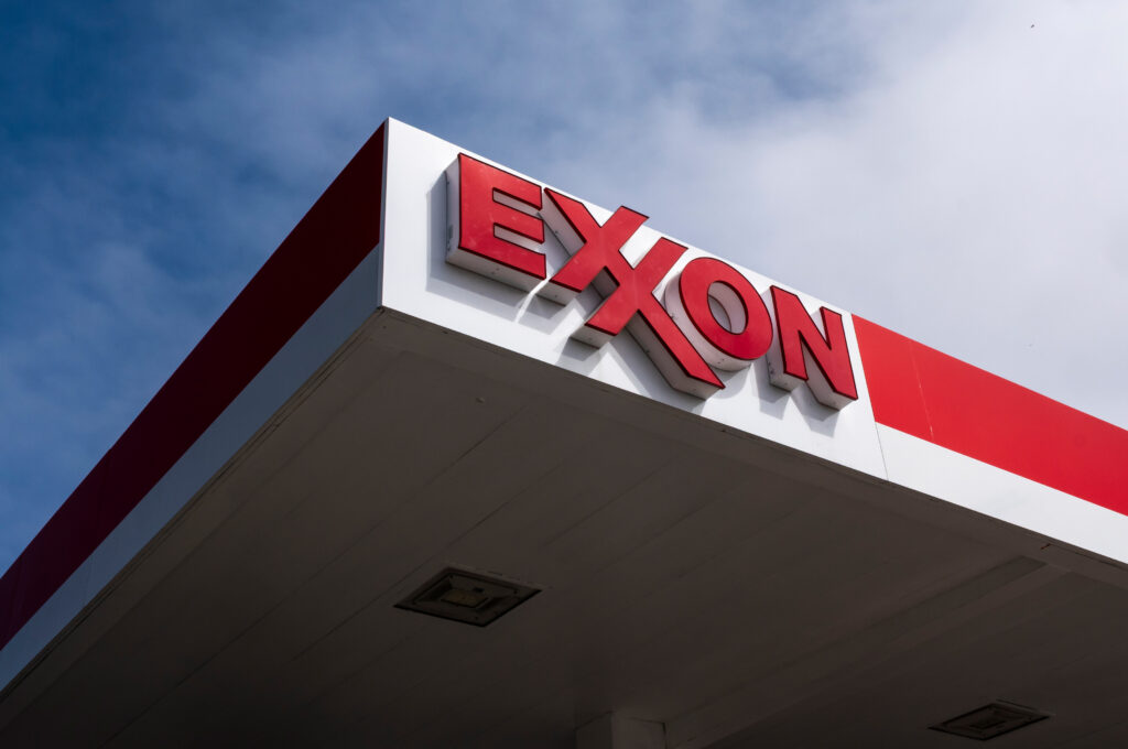 Exxon Ronex Exxon to cut 2 000 jobs in global restructuring - Moneyweb