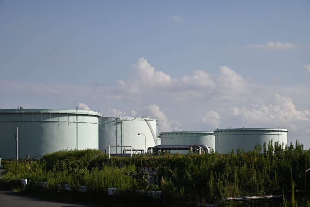 Oil steady after three-day drop with focus on Russia, stockpiles - Moneyweb